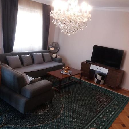 Marina House Apartment Batumi Bagian luar foto