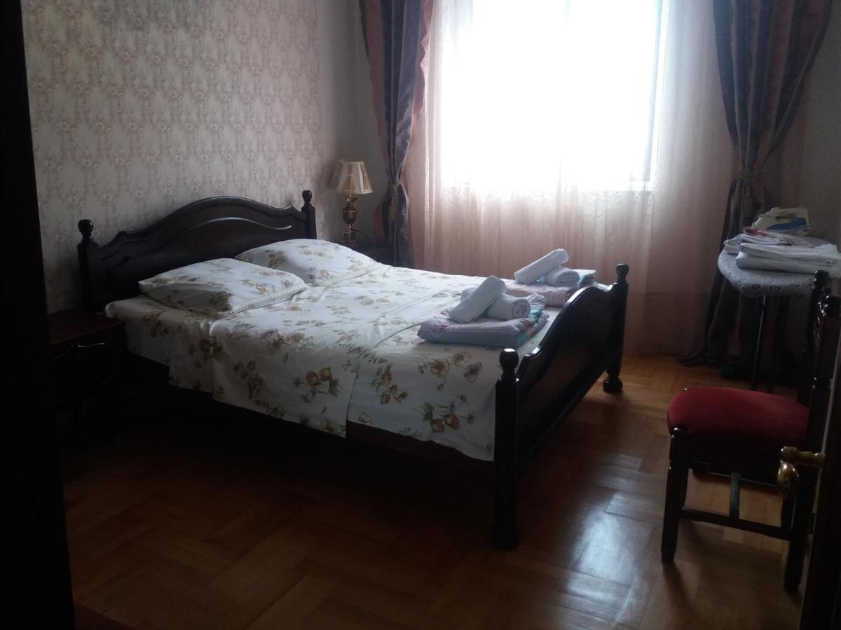 Marina House Apartment Batumi Bagian luar foto