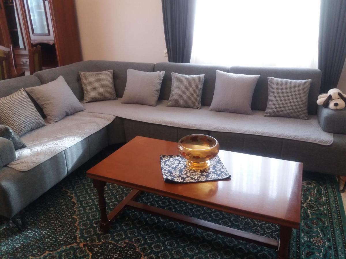 Marina House Apartment Batumi Bagian luar foto